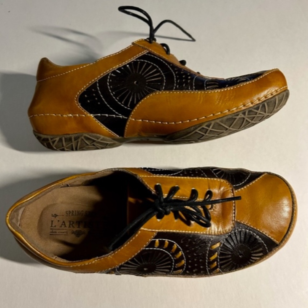 Spring Step L’Artiste Two Tone Leather Balmar Lace